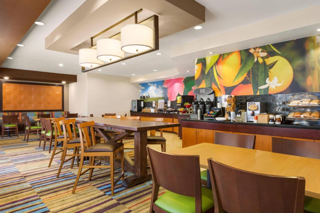 Comfort Inn & Suites Westfield Ngoại thất bức ảnh